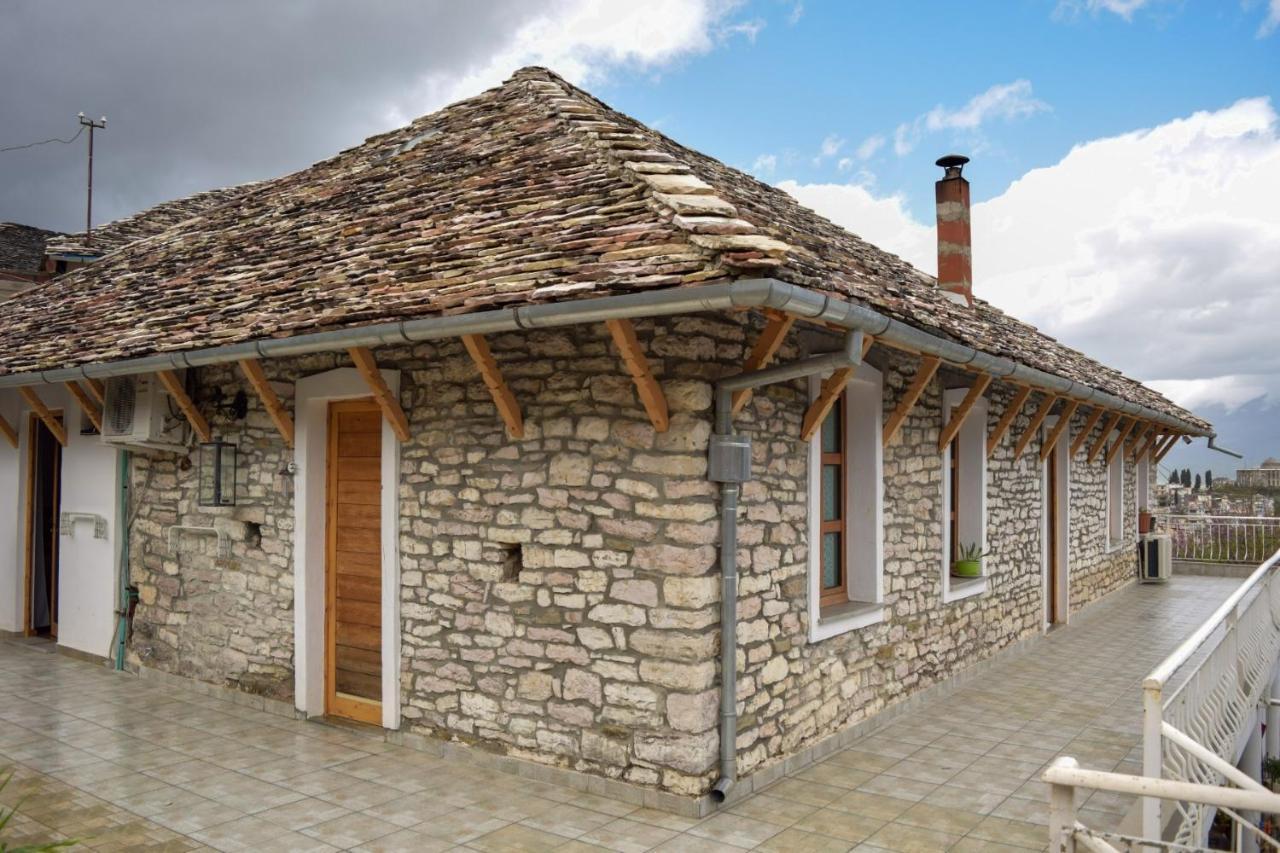 Sokaku I Te Marreve Guesthouse Gjirokaster Luaran gambar