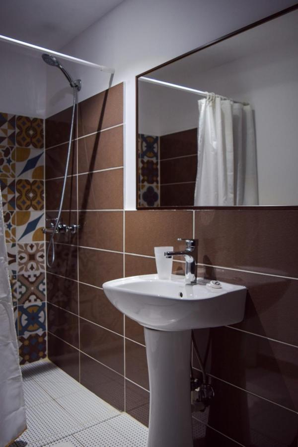Sokaku I Te Marreve Guesthouse Gjirokaster Luaran gambar