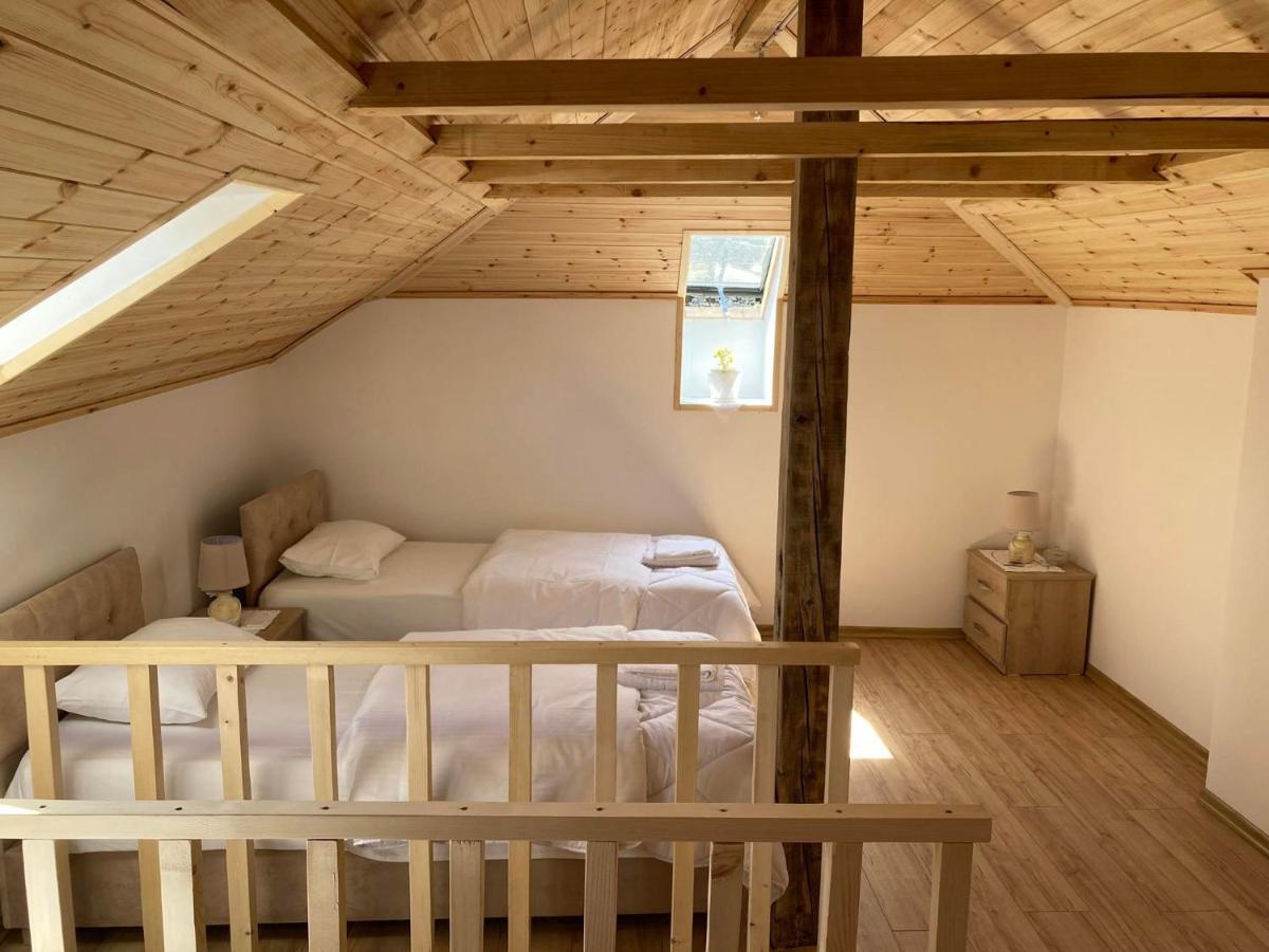 Sokaku I Te Marreve Guesthouse Gjirokaster Luaran gambar