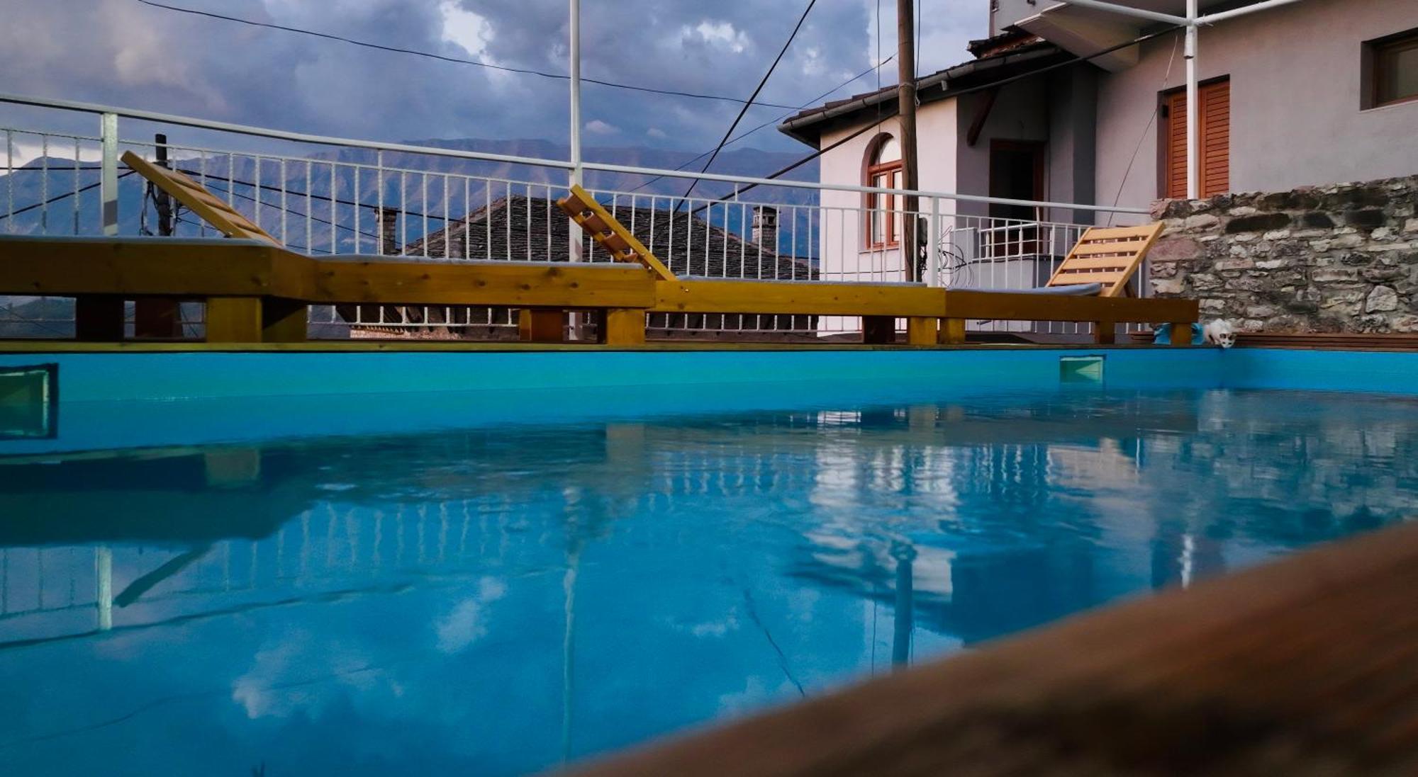 Sokaku I Te Marreve Guesthouse Gjirokaster Luaran gambar